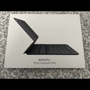 iPad Pro Smart Keyboard Folio 11 Inch (Black)